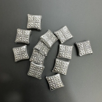 ESKİTME GÜMÜŞ BONCUK (500 gram - 145 adet)