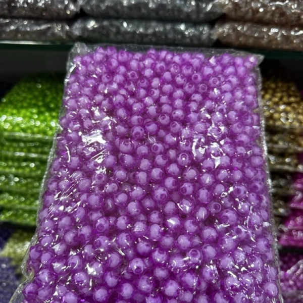 10 mm küp çanta boncuğu (500 gr)