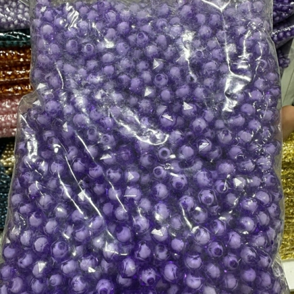 10 mm küp çanta boncuğu (500 gr)