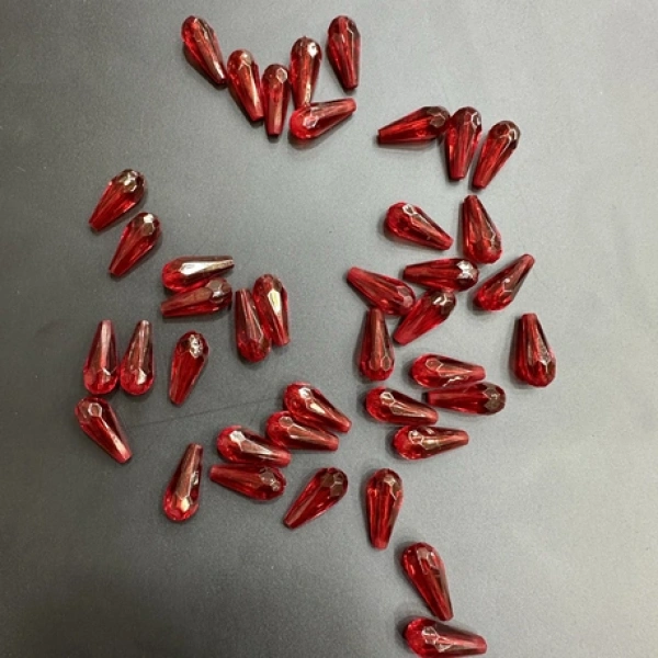 2 cm kırmızı damla boncuk (500 gr)