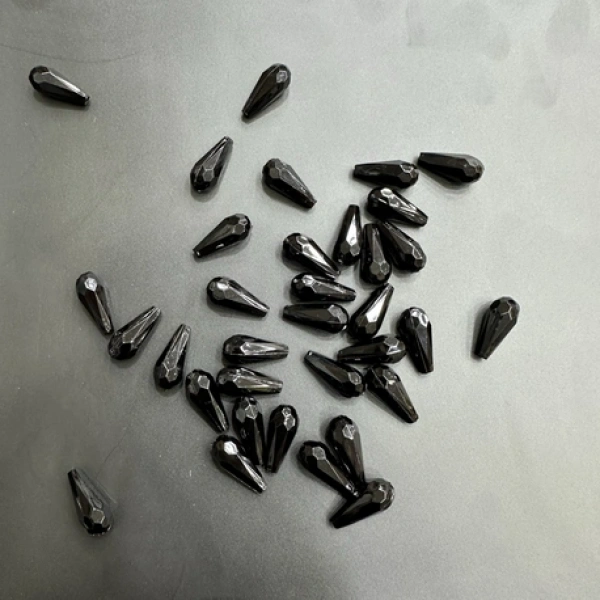 2 cm siyah damla boncuk (500 gr)