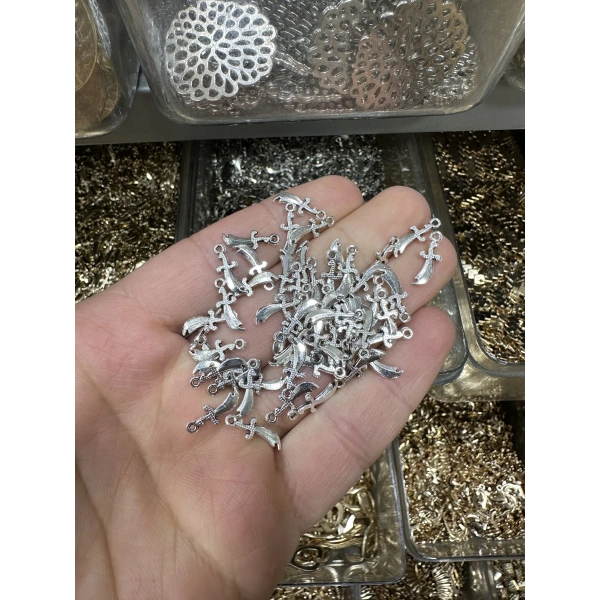 METAL GÜMÜŞ SALLANTI KILIÇ (50 gram)