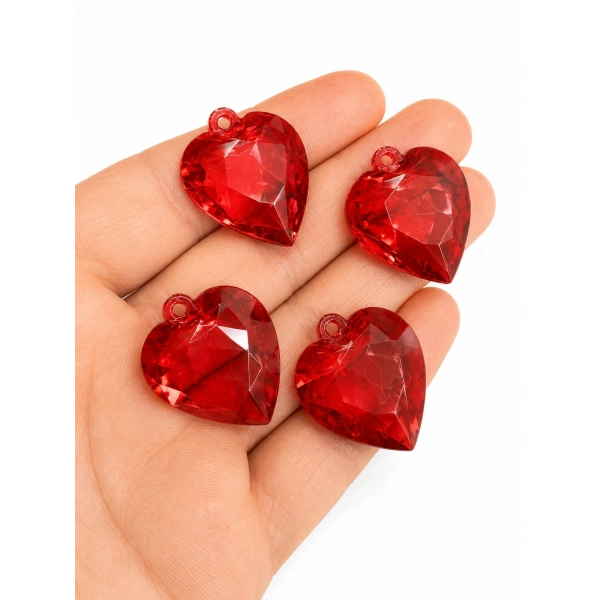 AKRİLİK KIRMIZI KALP (500 gram - 165 adet)