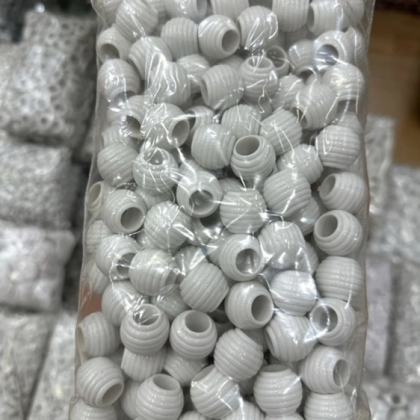 Akrilik Beyaz Boncuk (500 gr)