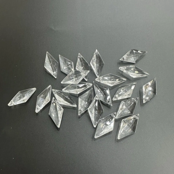 Akrilik Şeffaf Boncuk (500 gr)