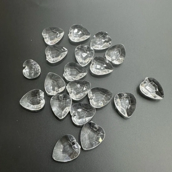 Akrilik Şeffaf Kalp (500 gr)