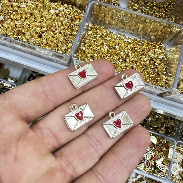 Lak kaplama charm (Adet)