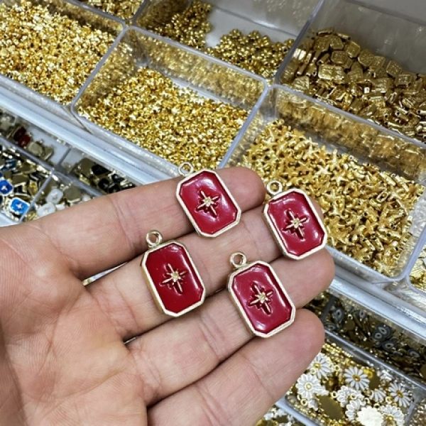 Lak kaplama charm (Adet)