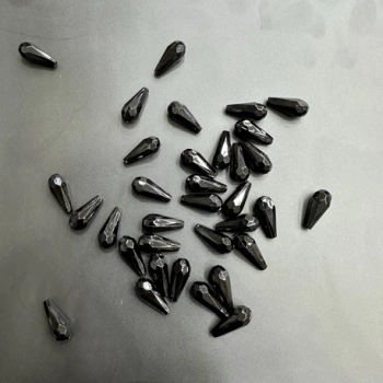 2 cm siyah damla boncuk (500 gr)