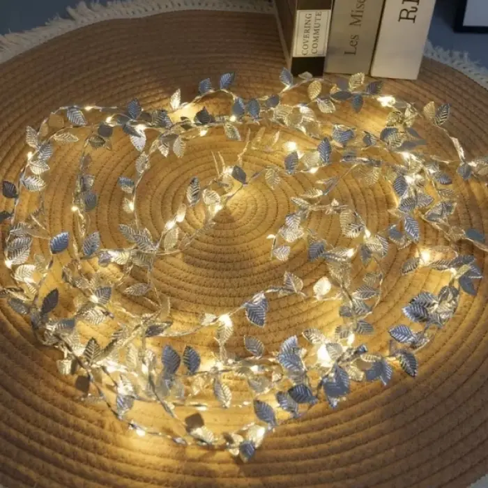 3 Metre Yaldızlı Gümüş LED Işık