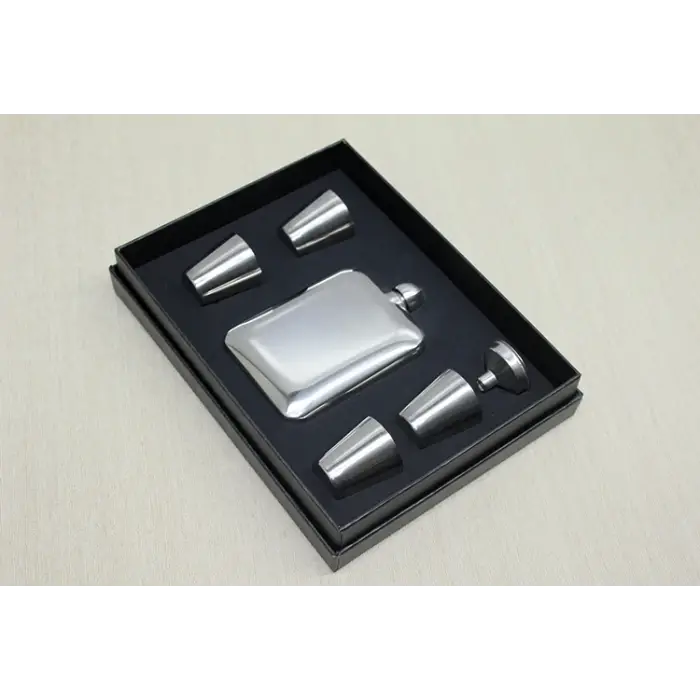 4 Shot Bardaklı Matara Seti Çelik