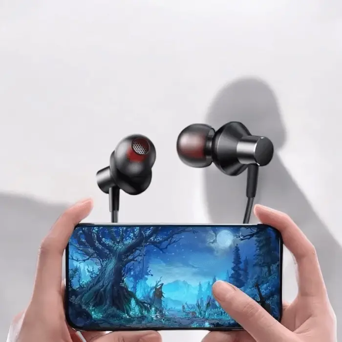 Boyun Bantlı Kablolu Kulaklık Anc Özelliği Uzun Şarj Süreli Sporcu Kulaklığı 100 Saat