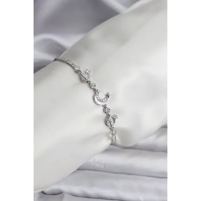 Charmlı Model Zirkon Taşlı Gümüş Renk Su Yolu Kadın Bileklik