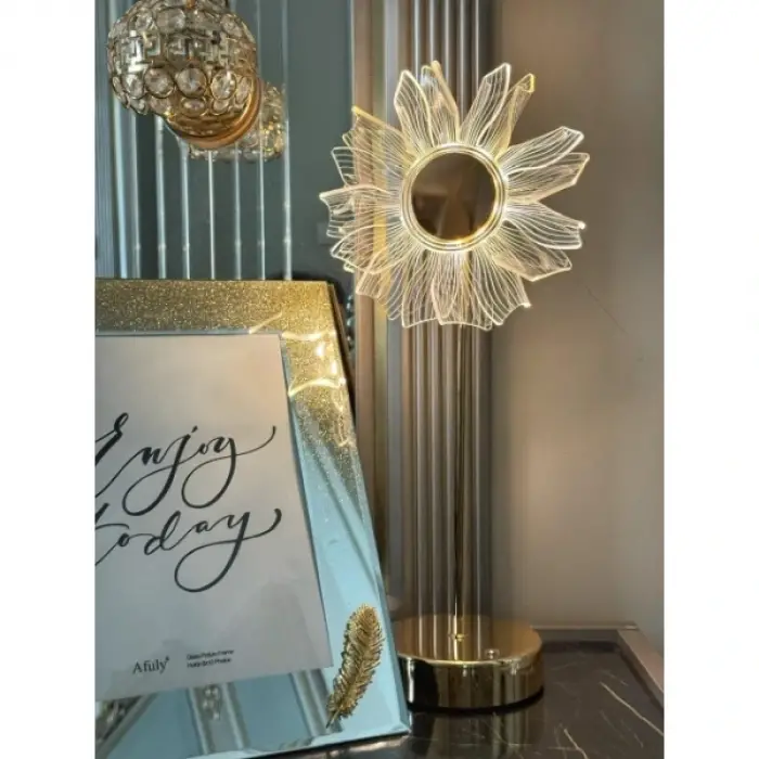 Çiçek Tasarımlı LED Masa Lambası