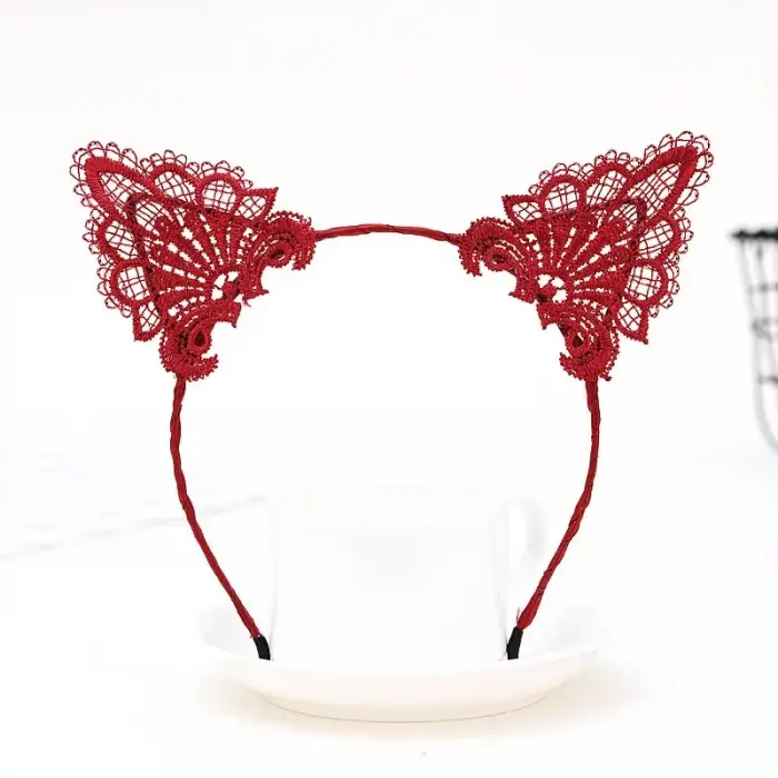 Dantelli Kırmızı Kedi Tacı - Vintage Tarz Dantel Kedi Kulak