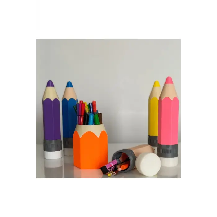 Eco Lounge Kalem Şeklinde Kalemlik – Kırmızı Masaüstü Organizer