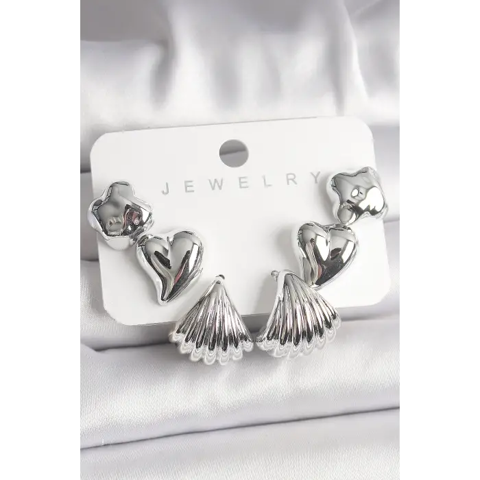 Gümüş Renk Yonca Kalp Deniz Kabuğu Figür CCB Kadın Küpe Seti