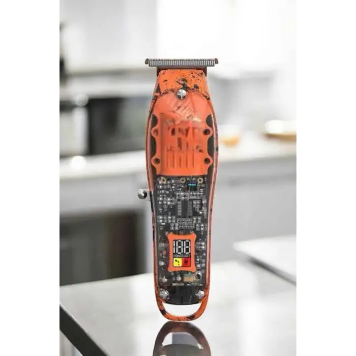 Islak ve Kuru Kullanıma Uygun Şarjlı Tıraş Makinesi