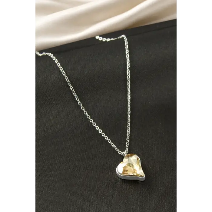 Kalp Taşlı Çelik Kolye