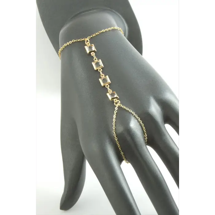 Kare Taşlı Şahmeran