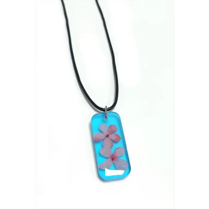 Kartopu Çiçeği Dikdörtgen Epoksi Kolye