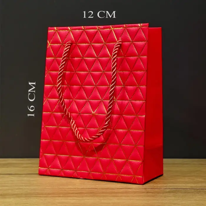 Kırmızı Geometrik Desenli Mini Boy Karton Hediye Çantası