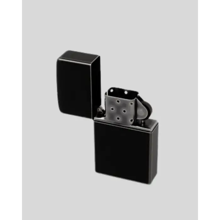 Metal Gövdeli Tasarım Çakmak Mat Yüzeyli Ve Ergonomik Tutma Özellikli