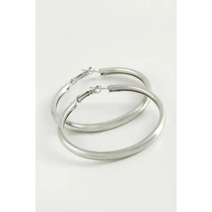 Noktalı Boru Halka Küpe 4,5 cm