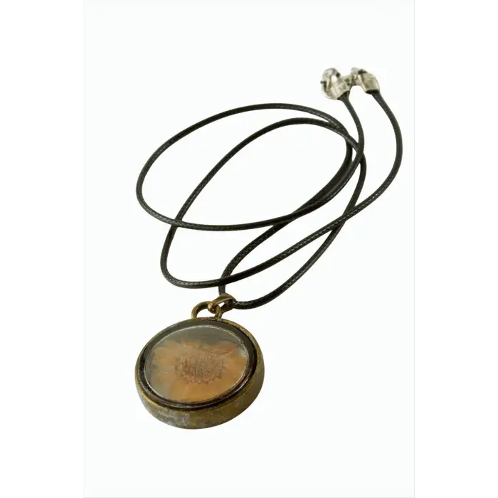 Papatya Canlı Kolye