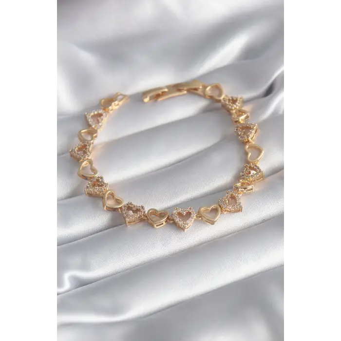 Pirinç Gold Renk Zirkon Taşlı Kalp Model VIP Seri Kadın Bileklik