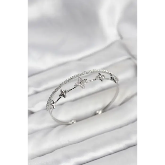 Pirinç Gümüş Renk Çiçek Model Kadın Bileklik