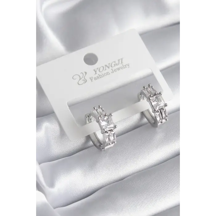 Pirinç Gümüş Renk Kare Zirkon Taşlı Kadın Küpe