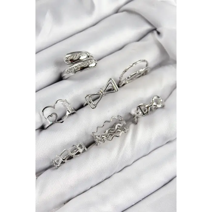 Pirinç Zirkon Taşlı Fiyonk Ve Kalp Model Gümüş Renk Kadın Yüzük Kombin Set