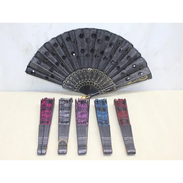 Plastik Pullu Yelpaze Siyah Renk