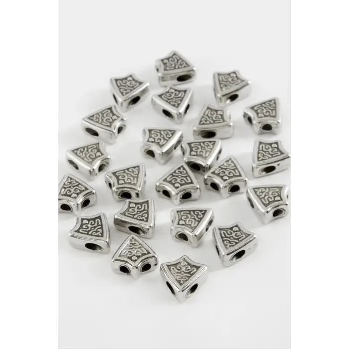 Plastik Üçgen Tesbih Püskül Ara Aparatı 50 Gram