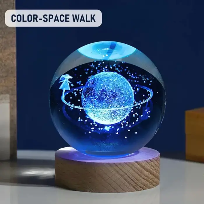 Satürnlü Kız Tasarımlı Işıklı Cam Küre