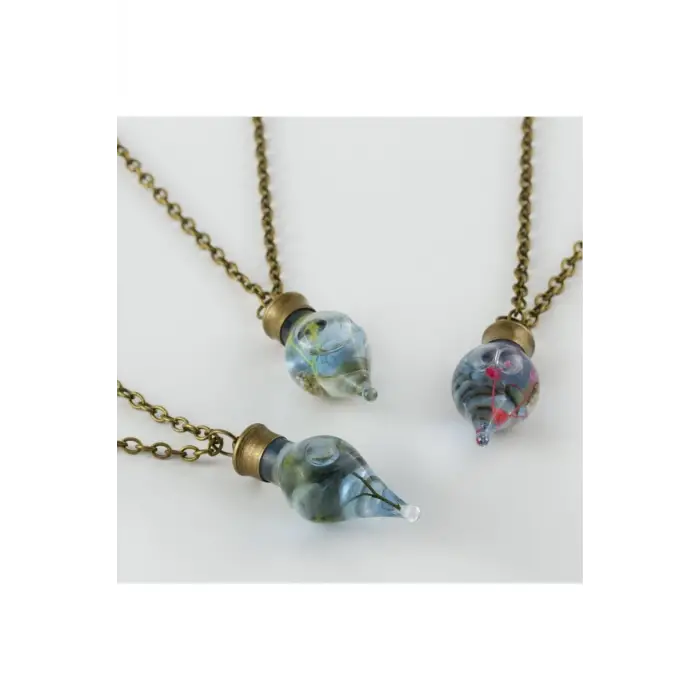 Sulu Çiçek Fanus Canlı Kolye