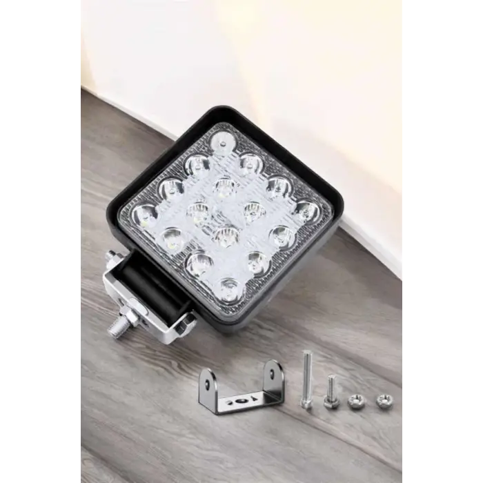 Tepe Lambası Tüm Araç Tiplerine Uygun Çalışma Lambası 16 Ledli