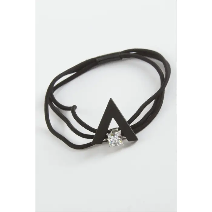 Üçgen Taşlı Lastikli Toka