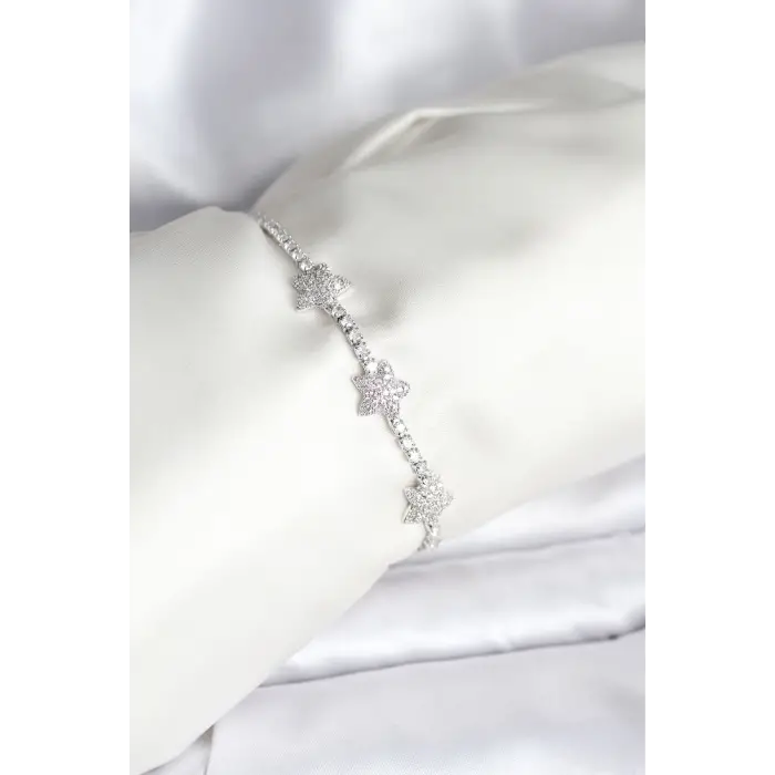 Yıldız Model Zirkon Taşlı Gümüş Renk Pirinç Su Yolu Kadın Bileklik