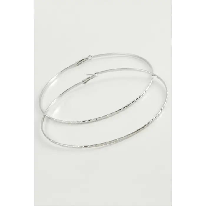 Zincir Çizgili Metal Halka Küpe 8-9-10 cm