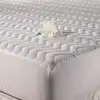 Cotton Box Sıvı Geçirmez Kapitoneli Fitted Çift Kişilik Yatak Pedi 200x200