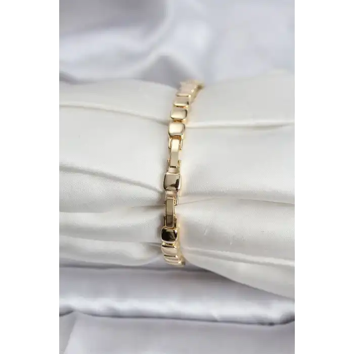 14K Gold Renk Kaplama Zirkon Taşlı CM Kadın Bileklik