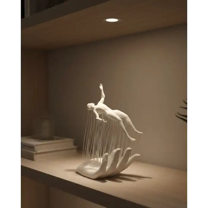 3D El Üzerinde İnsan Figürü Beyaz Minimal Masa Üstü Dekor