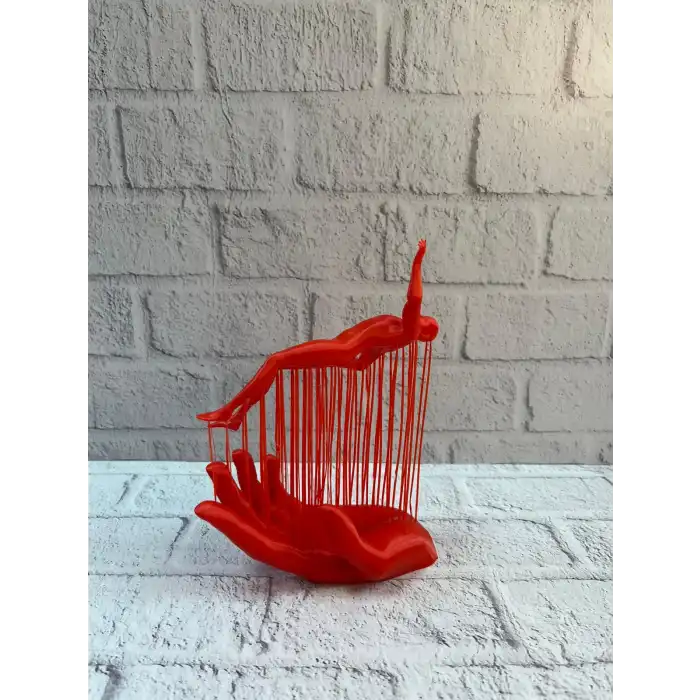 3D El Üzerinde İnsan Figürü Kırmızı Sanatsal Masa Üstü Dekor 12x18 cm