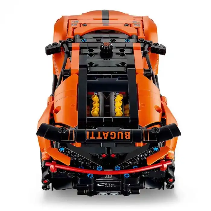 42222  Technic Bugatti Chiron Pur Sport 771 parça +9 yaş