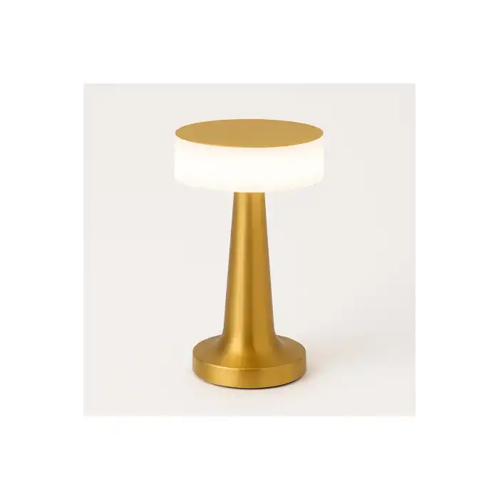 Gold Silindir Şarjlı Masa Lambası Modern Dekoratif LED Kablosuz Metal Abajur Modeli