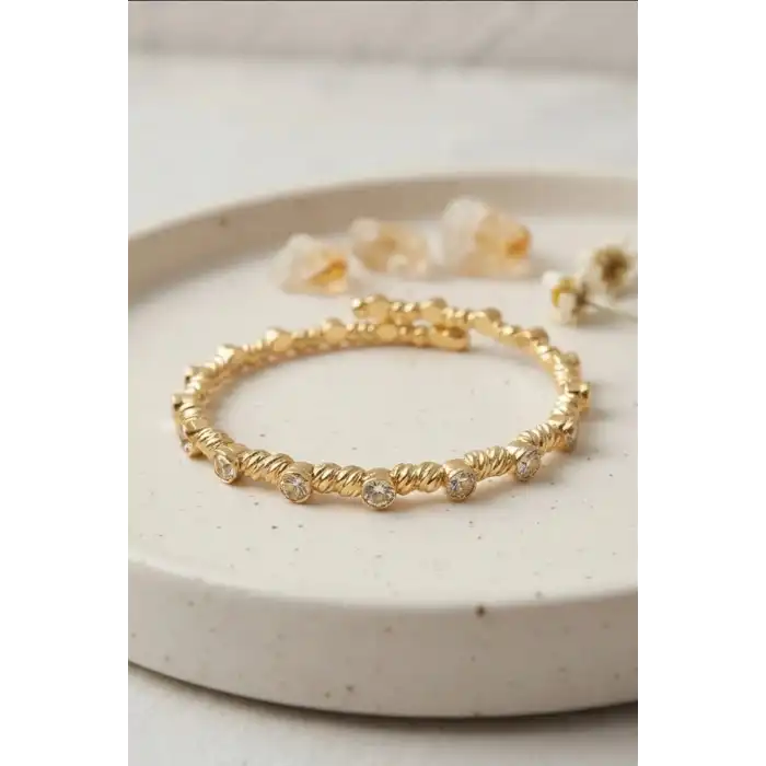 Sıralı Zirkon Taşlı Pirinç Kadın Bileklik - Gold Renk Tekli Parça, Bijuteri Aksesuar BX-313594
