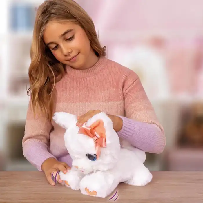 90773  Hareketli ve Sesli Sevimli Peluş Kedicik Bella