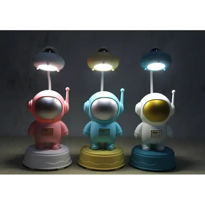 Astronot Masa Lambası